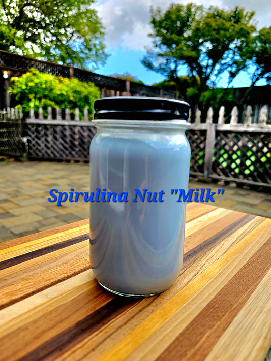 Spirulina Nut "Milk"